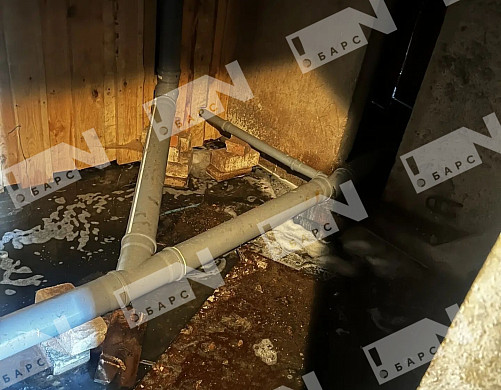 Дом в Лежневе затапливает канализационными водами по несколько раз в неделю 